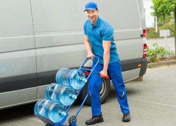 5 Reasons To Use A Water Delivery Service