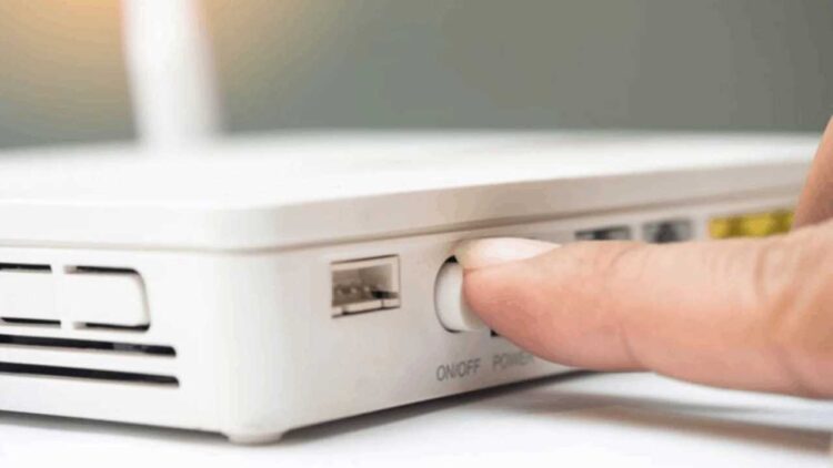 How to Properly Reboot a Router to Resolve Issues